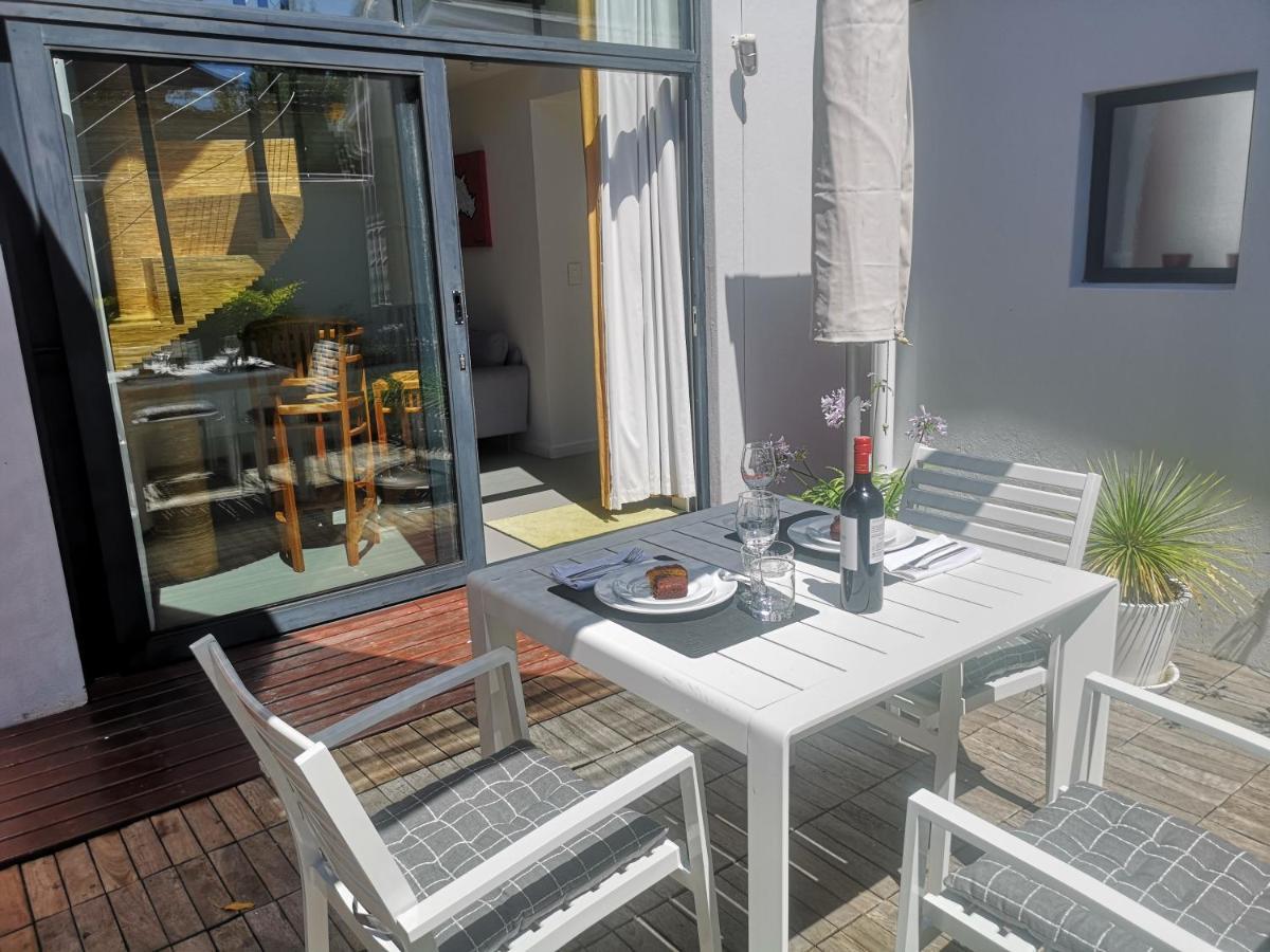 Cape White Villa Crawley Extérieur photo