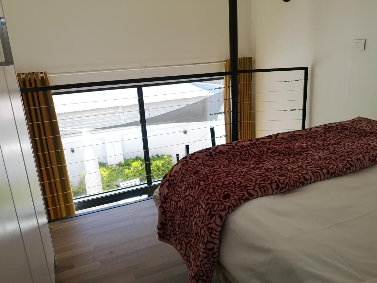 Cape White Villa Crawley Extérieur photo