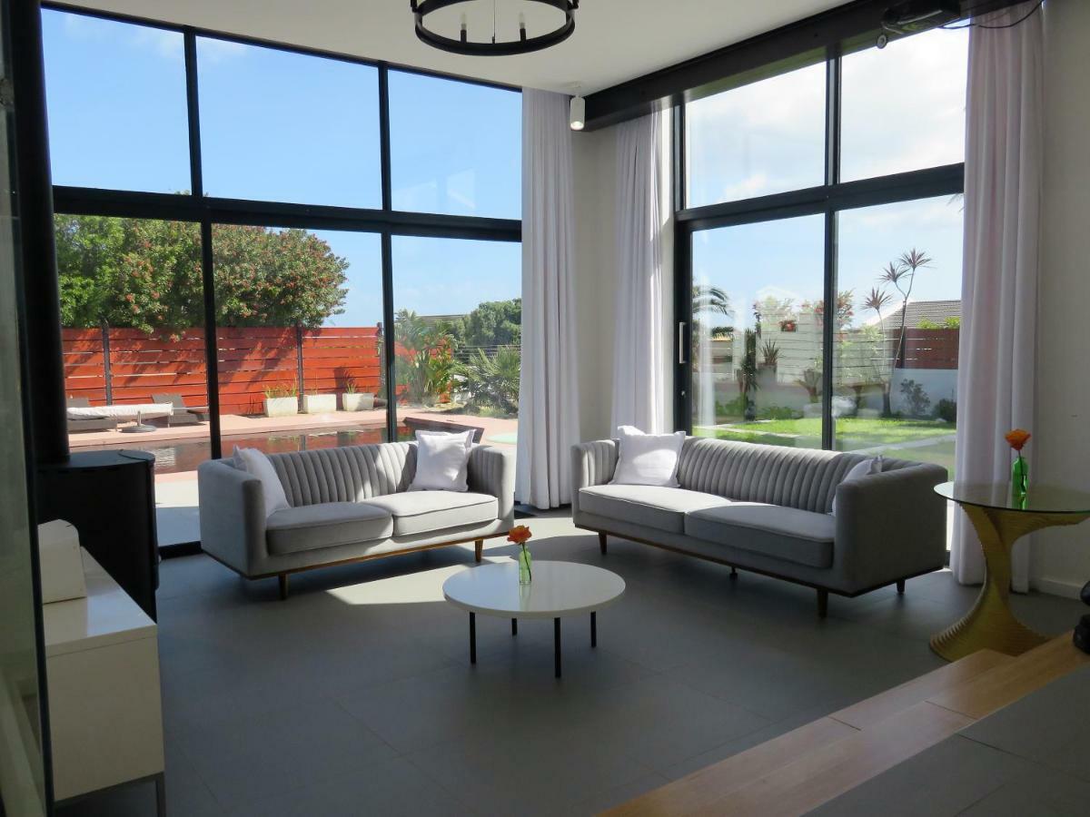 Cape White Villa Crawley Extérieur photo